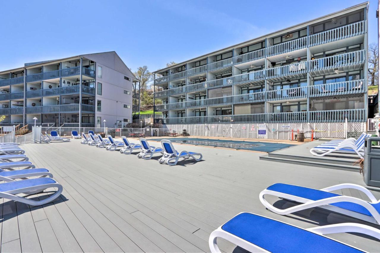 Osage Beach Condo With Lake Of The Ozarks Views Exteriör bild