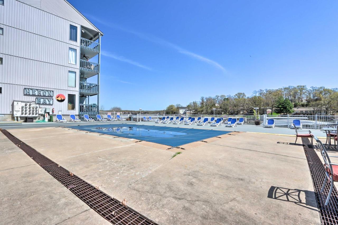 Osage Beach Condo With Lake Of The Ozarks Views Exteriör bild